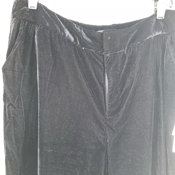 Trousers - Picture 2 of 2
